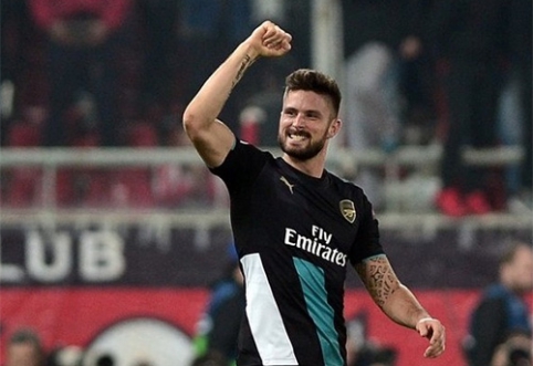 In Greece Olivier Giroud outshone an "Arsenal" legend