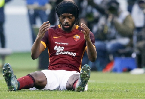 Official: Gervinho is moving to China, replaced by El Shaarawy in "Roma" squad