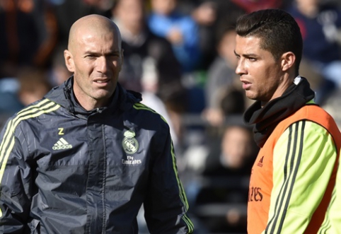 Z. Zidane's message to PSG and "Man Utd" clubs: C. Ronaldo is untouchable