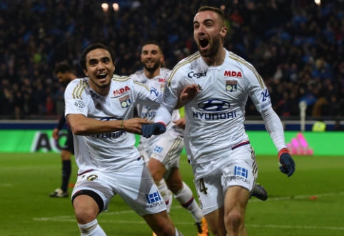 PSG suffered their first defeat in "Ligue 1" against "Lyon", "Monaco" lost points (VIDEO)