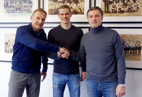 S. Bender signed a new contract with "Borussia"