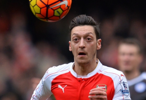 Another Spanish newspaper: "Barca" denies rumors about M. Ozil