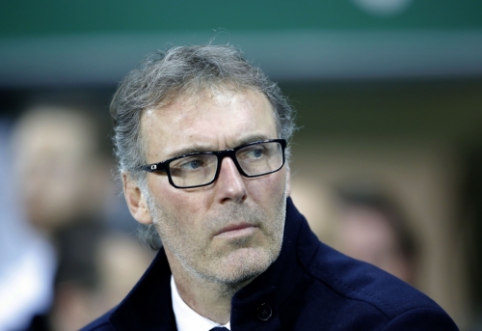 Official: L. Blanc extended contract with PSG