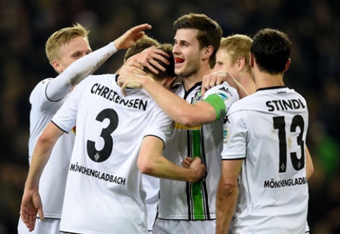 "Gladbach" crushes visitors from Bremen in front of their own fans (VIDEO)