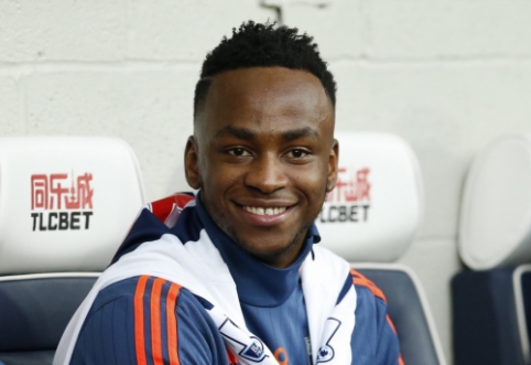 B. Foster instructed S. Berahino to delete his "Twitter" account