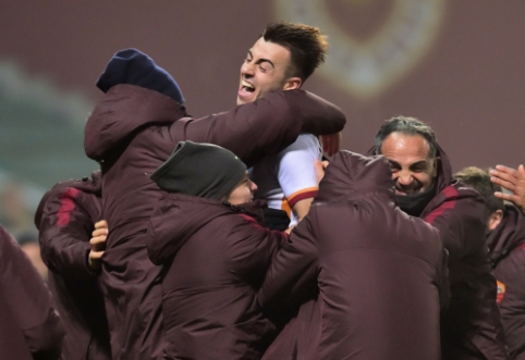 S. El Shaarawy scored again, and "Roma" crushed "Sassuolo"