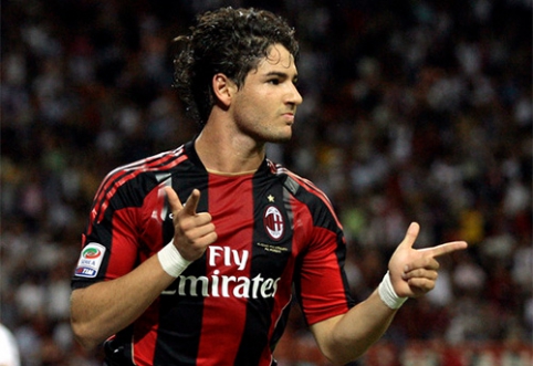 A.Pato received the shirt number of London "Chelsea" legend