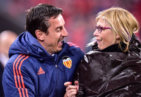 G.Neville again attracted the displeasure of Valencia fans (PHOTO)