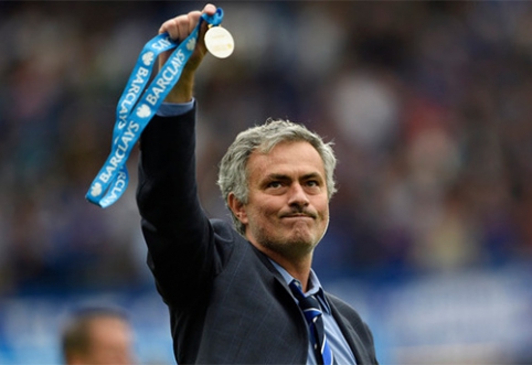 J. Mourinho will lead the England national team in a match