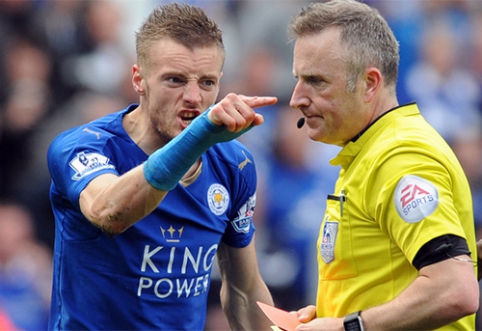 T.Henry on J.Vardy's expulsion: he behaves like this all season