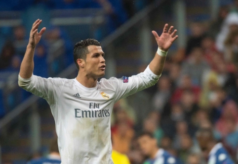 C. Ronaldo breaks two Champions League records