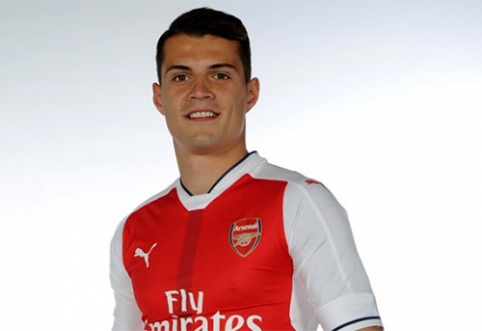 "Arsenal" newcomer G.Xhaka caused confusion