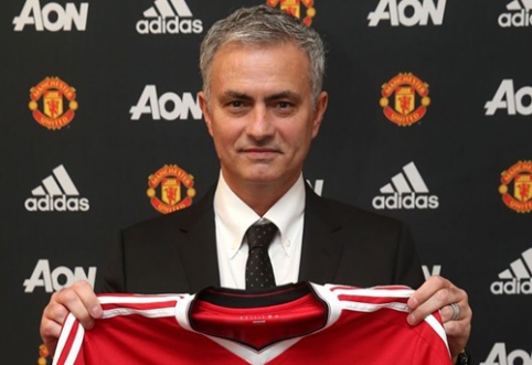 Official: J. Mourinho takes over as manager of "Man Utd"