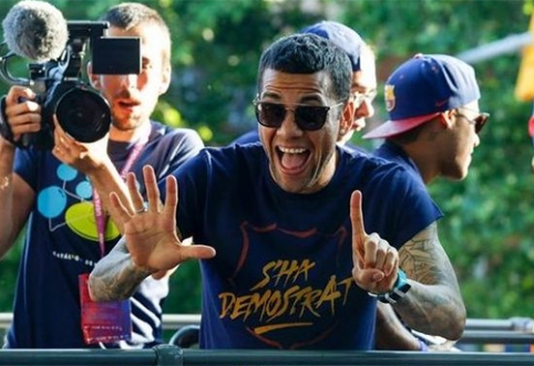 Press: D. Alves unexpectedly moves to the "Serie A" league