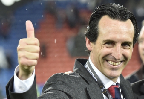 U. Emery promises to stay long in Seville