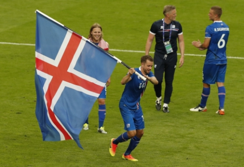 Choose the symbolic "EURO 2016" group stage team! (defenders)