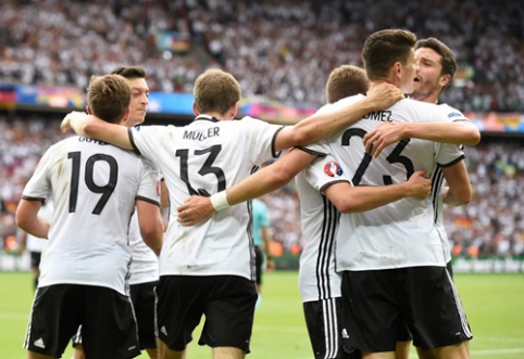 Germany, who dominated, defeated Northern Ireland and took first place in Group C (VIDEO, PHOTOS)