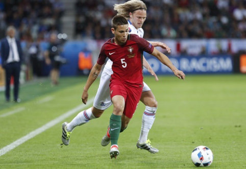 Official: "Borussia" acquires Portuguese national team defender R. Guerreiro