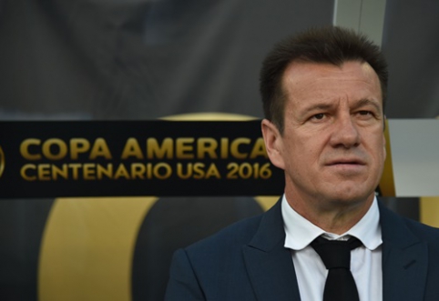 Dunga dismissed from the position of coach of the Brazil national team