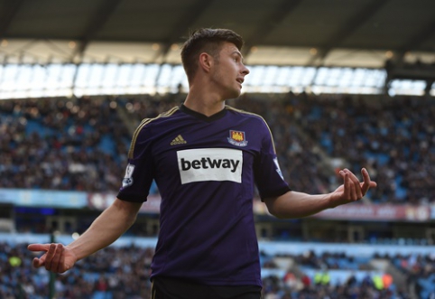 "West Ham" received bad news: A. Cresswell drops out of lineup for four months