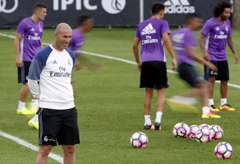 Z. Zidane speaks about the future of J. Rodriguez in Madrid.