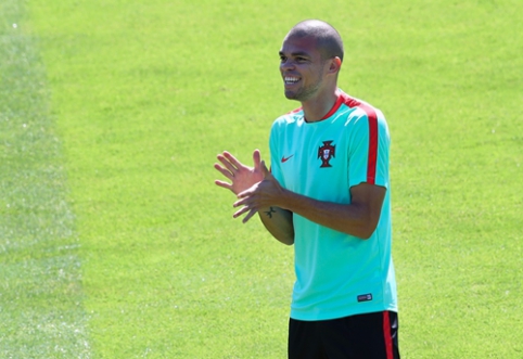 Exciting news at the Portuguese camp: Pepe is already training with the national team