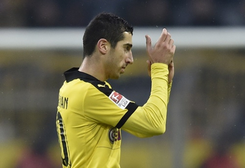 Official: H. Mkhitaryan moves to "Man Utd"