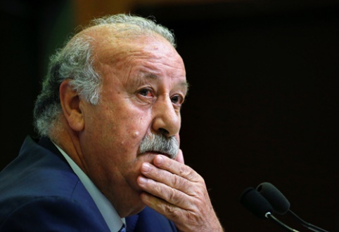 V. Del Bosque resigns from the Spanish national team