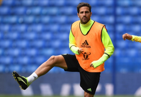 Transfers and rumors on August 17th: C. Fabregas will stay in London, J. Hart may be loaned out.