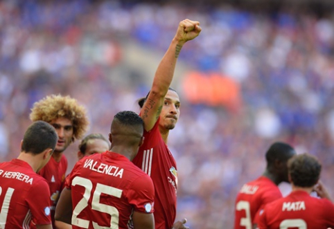 "Community Shield" trophy travels to Manchester (VIDEO)