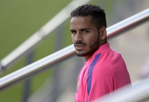 "Barcelona"-owned Douglas suffered an injury while sleeping