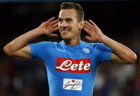 Serie A: "Lazio" crushes "Pescara", A. Milik leads "Napoli" to victory over "Bologna" (VIDEO)