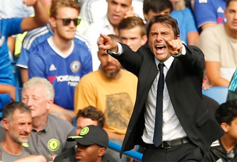 A. Conte disagreed that Manchester clubs are favorites of the "Premier" league