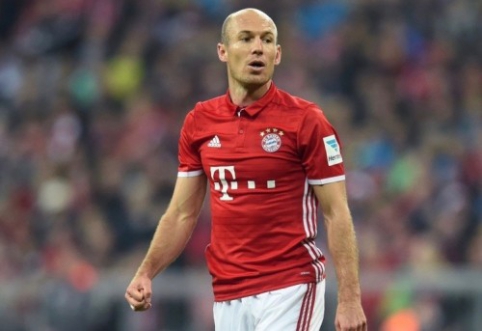 A. Robben returns to the Dutch national team