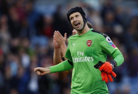 P. Cech has released a collection of hats (VIDEO)