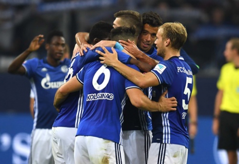 "Schalke" ended losing streak with a crushing victory against "Gladbach" (VIDEO)