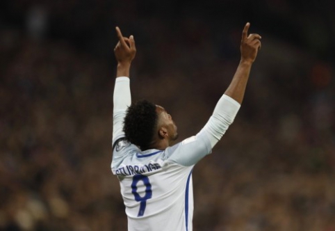 "Southampton" aims to lure D. Sturridge