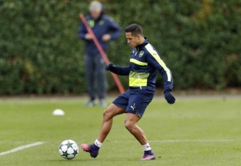 A. Sanchez will be able to play against PSG