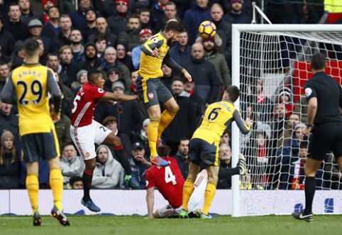 "Arsenal" snatches a draw against "Man Utd" at the end of the match (VIDEO)