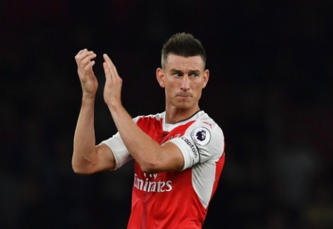 French press: L. Koscielny extends contract with "Arsenal"