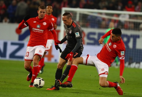 R. Lewandowski's double led "Bayern" to victory against "Mainz"