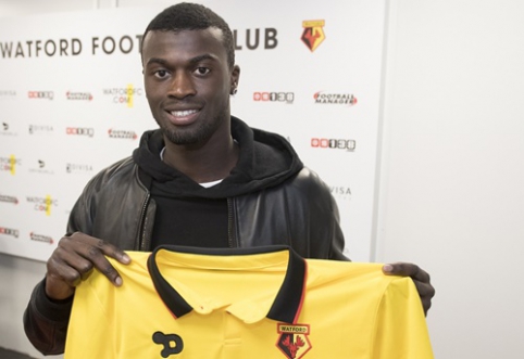 Official: M. Niang is loaned to the "Watford" club.