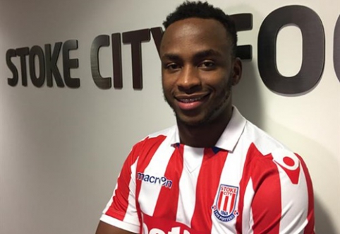 Official: S. Berahino will wear "Stoke City" shirt