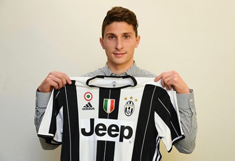 Official: "Juventus" acquired promising "Atalanta" defender