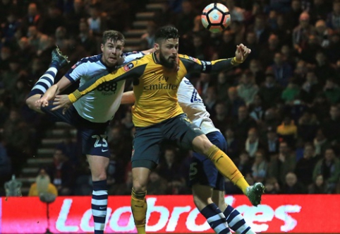 FA Cup: O. Giroud saves "Arsenal" Again, "Leicester" Overcomes "Everton" Barrier