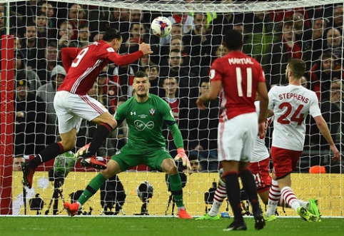 "Man Utd" footballers triumph in the final of the English League Cup (VIDEO)