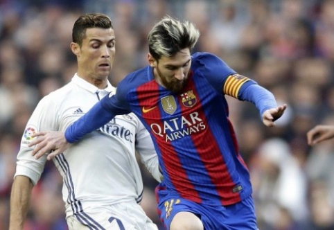 Cristiano Ronaldo and Lionel Messi race: this time - for the hundredth goal