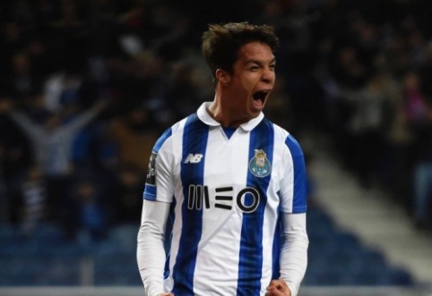 Official: "Porto" decides to acquire "Atletico" defender Oliver