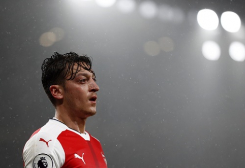 M. Ballack urges M. Ozil to leave "Arsenal"