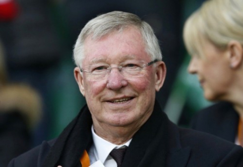 A. Ferguson wants "Man United" to focus on the Europa League